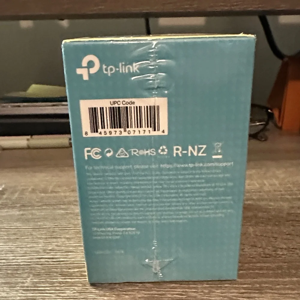 TP-Link Light Blue Nano Router - Picture 2 of 4